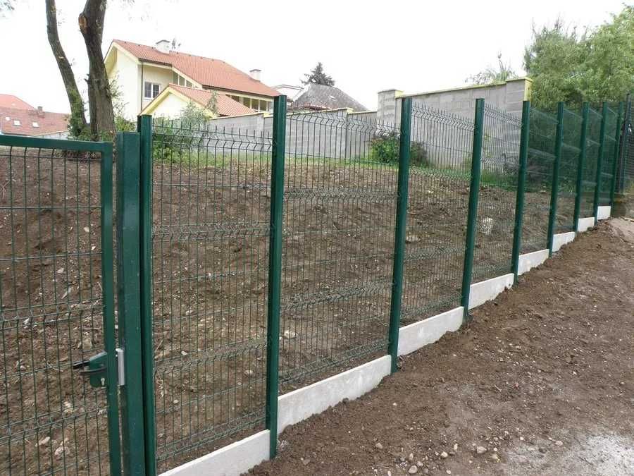Construim garduri din panou jaluzele, sipca metalica, BCA tabla plasa