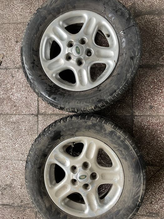 2-бр-гуми с джанти ланд ровер