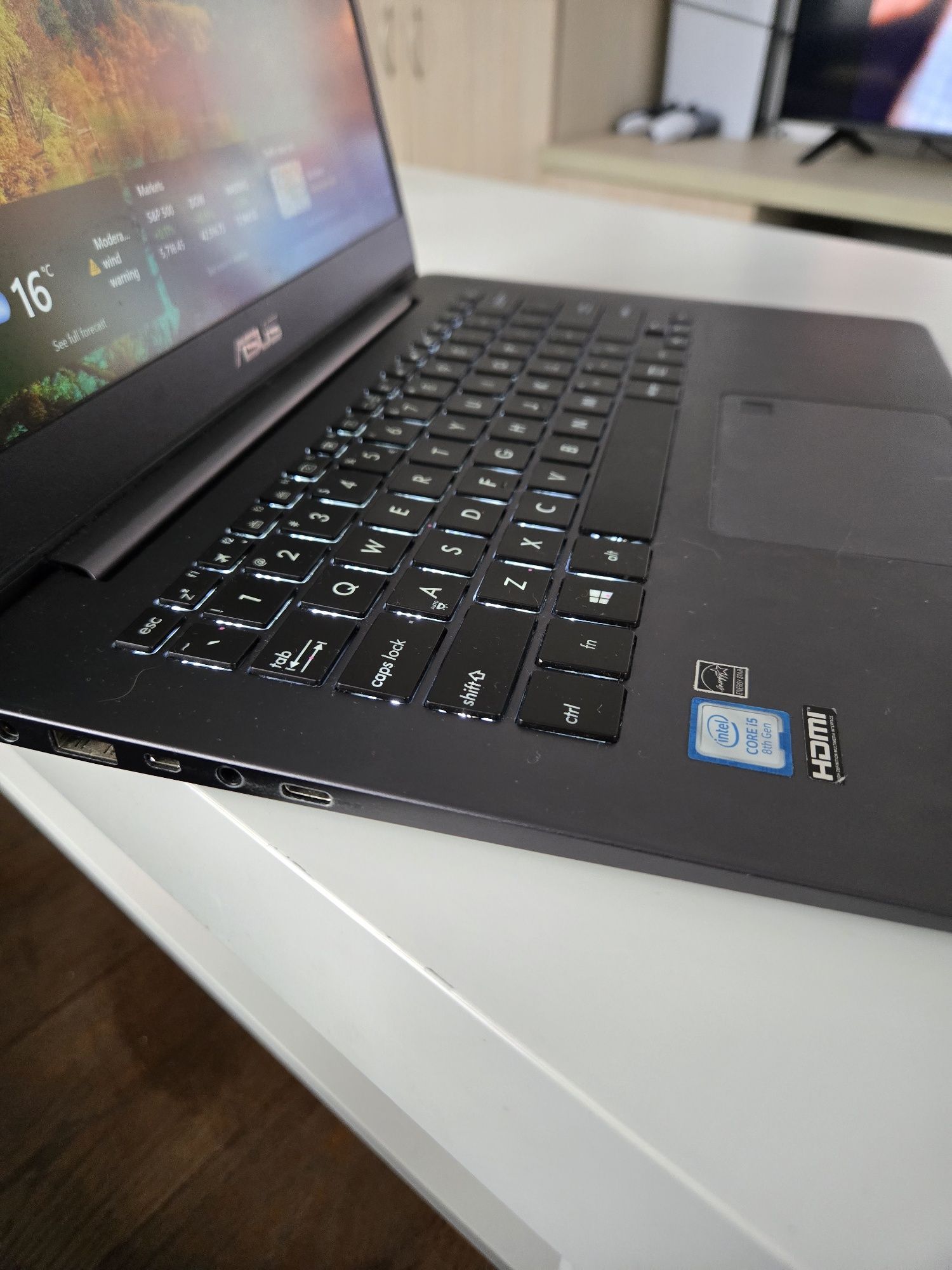 Laptop Asus UX430U Notebook