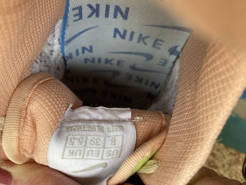 Маратонки NIKE w AIR 39