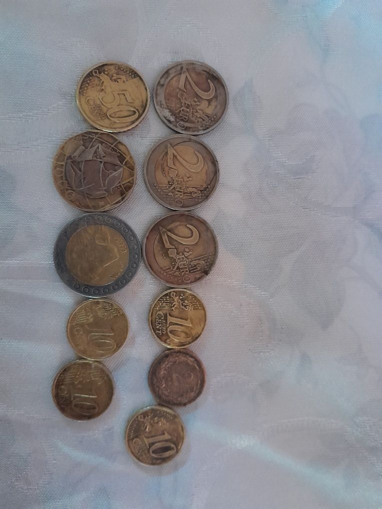 Monede vechi pentru colecție