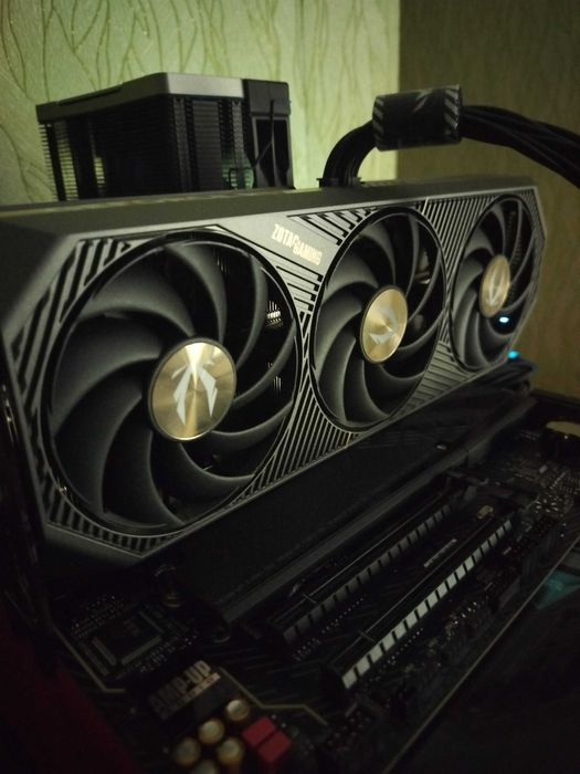 RTX 5070 Zotac 12 gb