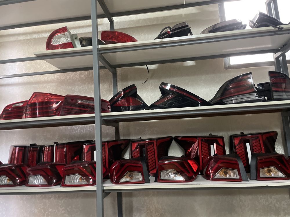 Hyundai Tuckson 2022 yil orqa krilo stop yengi full led Koreyskiy