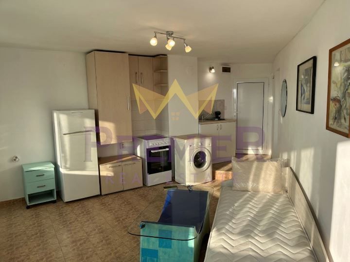 Дава се под наем Едностаен апартамент в Варна, Левски - 41 кв.м за 306 € - Снимка #4