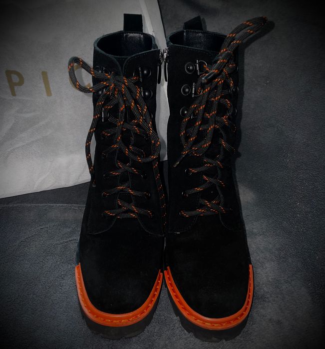 Ghetuțe cu toc din piele întoarsă EPICA