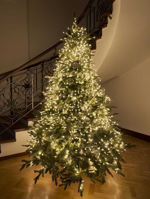 Новогодние елки, склад искусственных новогодних елок в Алматы