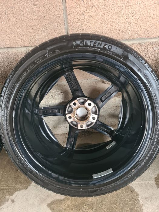 Комплект дисков с резиной R18!