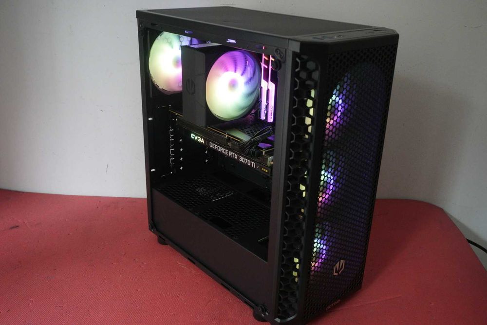 Gaming PC: 13400F/ B760/ 32GB 3600Mhz/ 2TB WD Nvme/ RTX 3070 Ti EVGA