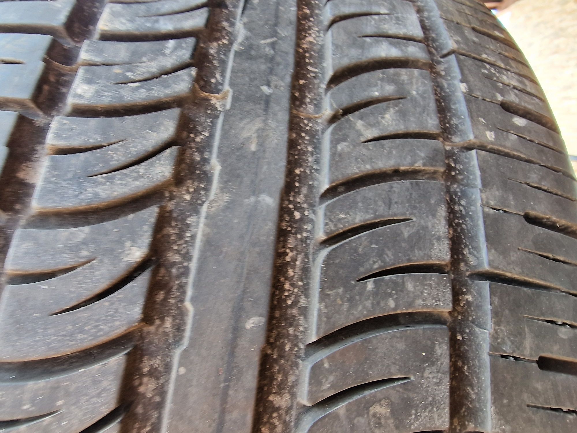 Anvelope 275/50R20 marca Pirelli, DOT 2023