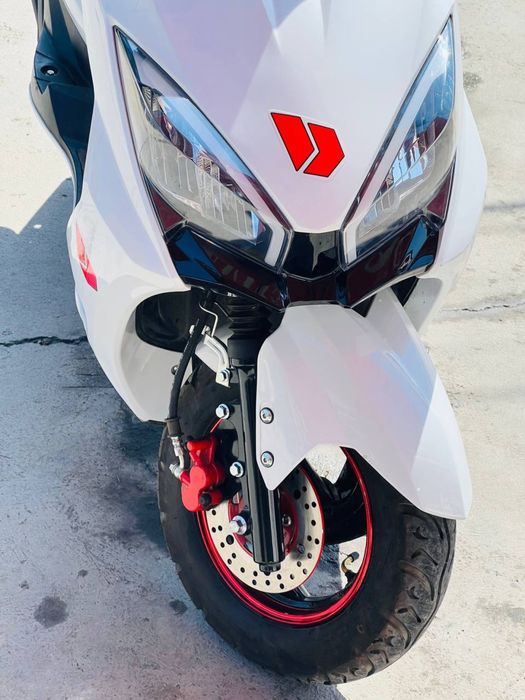 2025 новый скутер продоётса сурочно