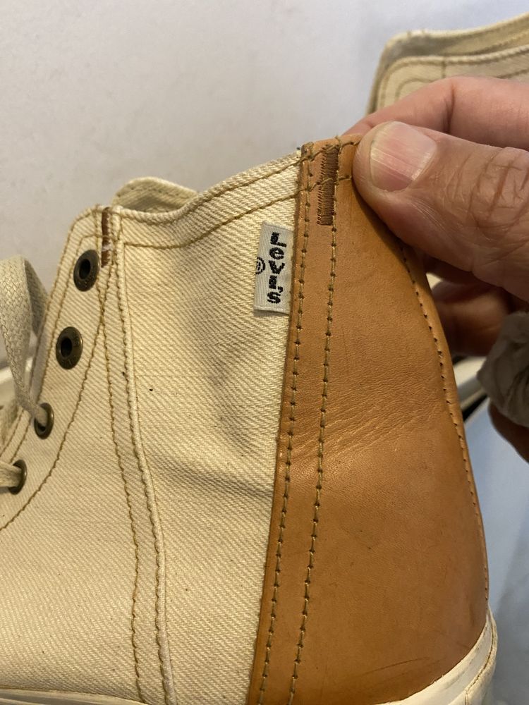 Оригинални кецове LEVIS
