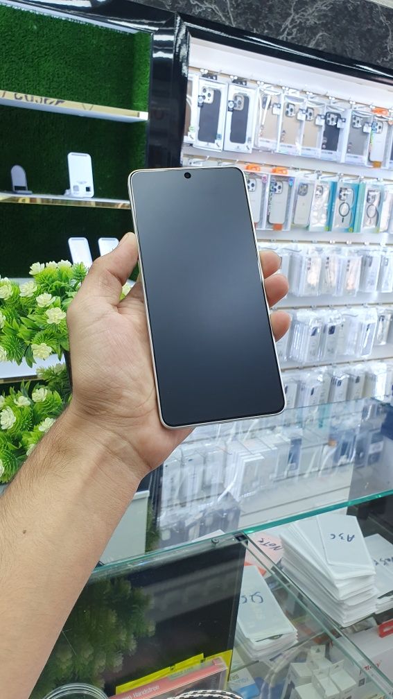 Poco X6 Pro sotiladi