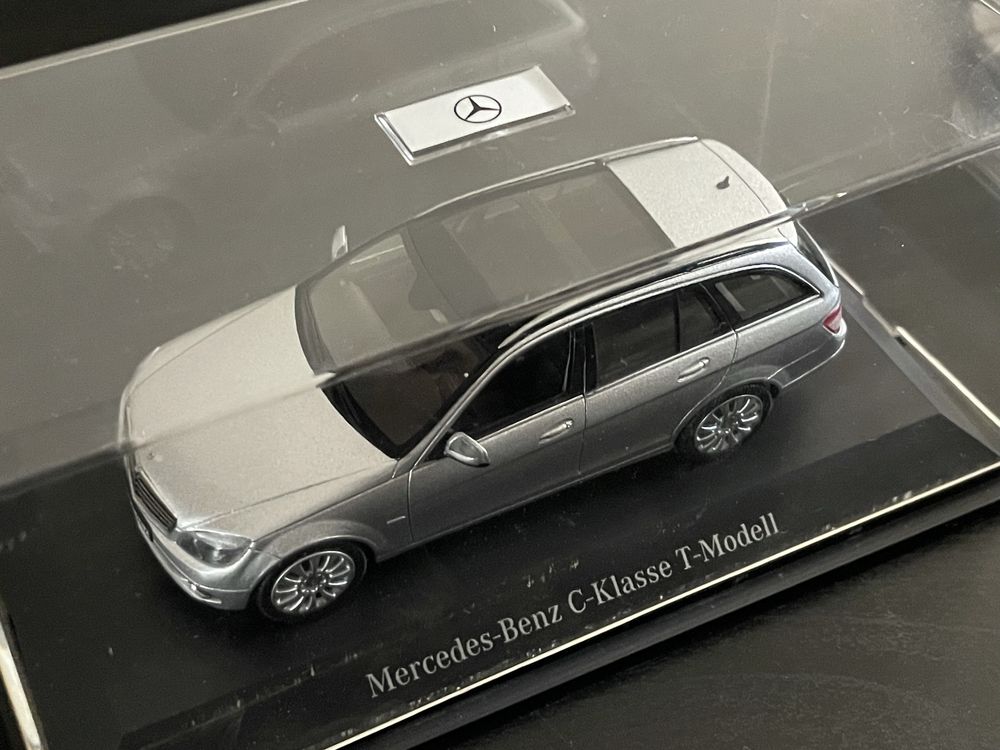 1:43 Mercedes C-class T-Modell S204 W204 - Schuco -  метален модел