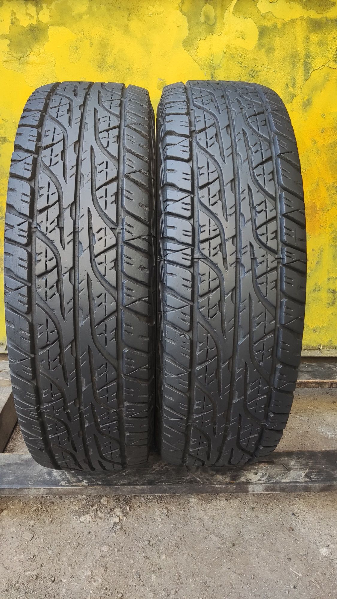 2бр всесезонни джипови гуми 215/60/17 Dunlop Grandtek AT3, M+S , All T