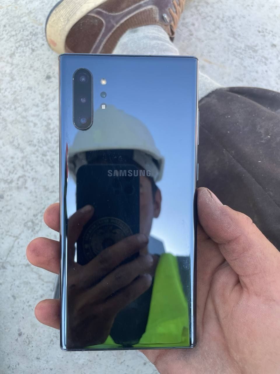 Samsung note 10 pulus 5G 512 xotira radnoy kar dak yu
