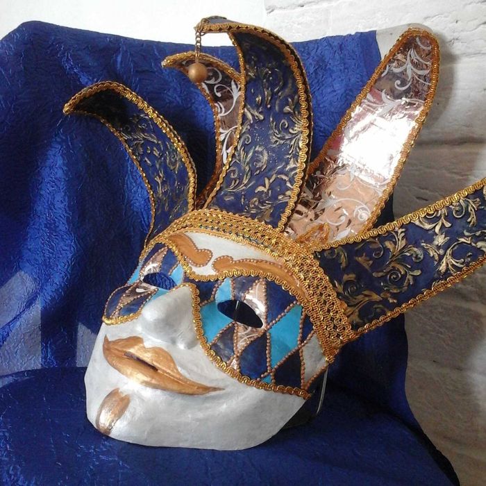 Маска венецианская