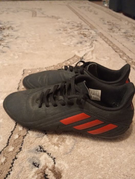 Ghete de fotbal Adidas