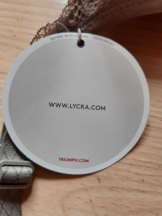 Сутиен Triumph, чисто нов размер- 80D