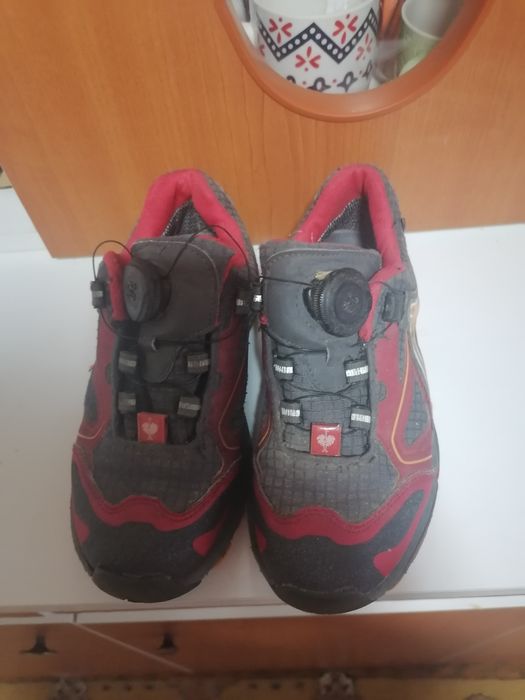 Adidași pentru copii (2 perechi) - (mărimea 32 - 33)