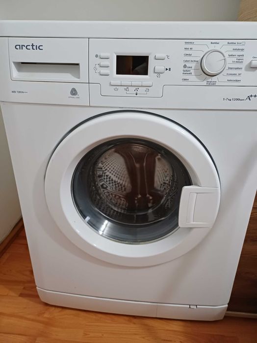 Mașină de spălat Artic, A+++ 7kg 1200rpm perfect funcțională