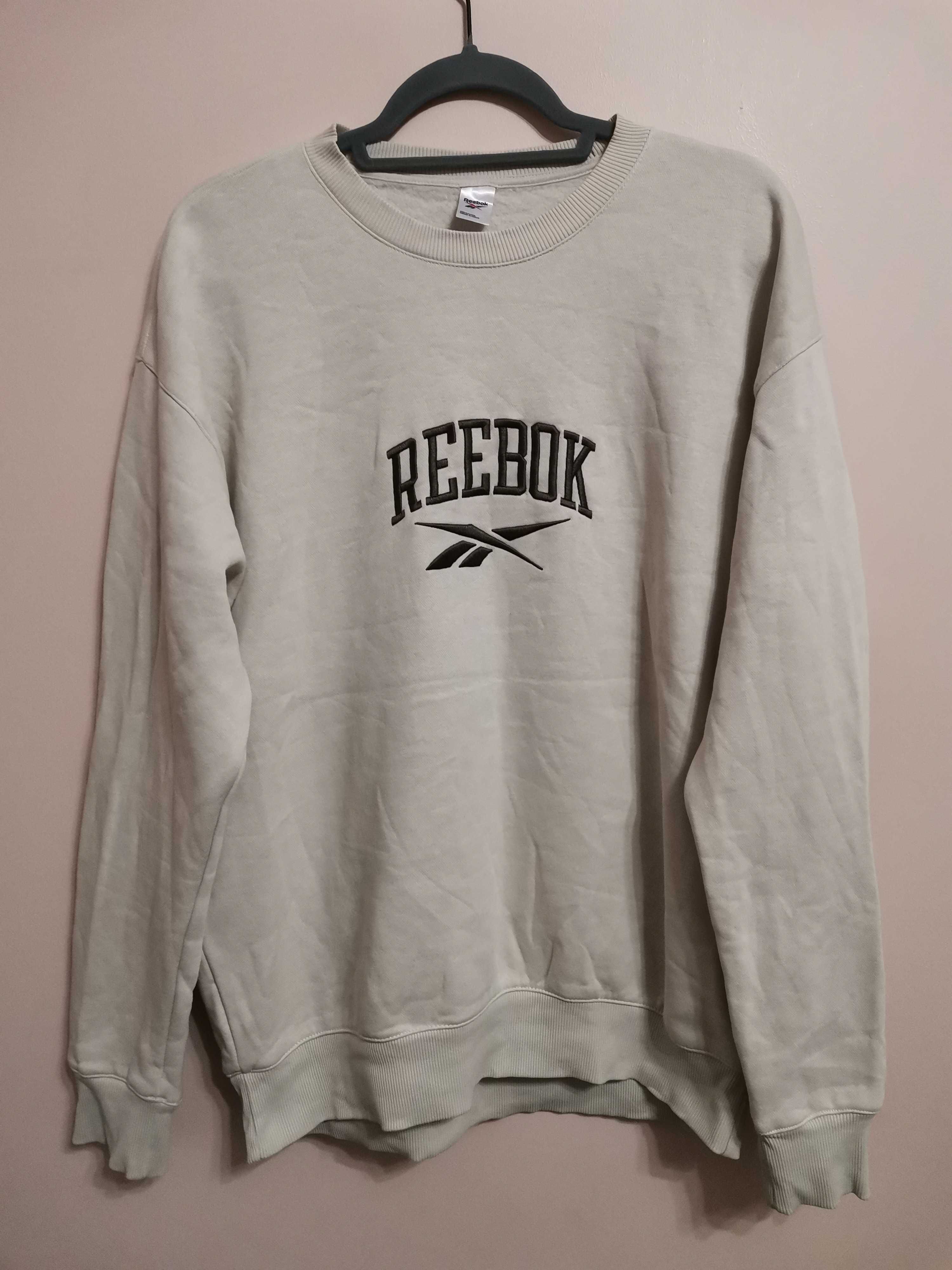 Reebok Vintage Sweatshirt.