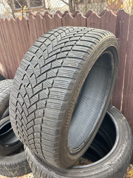 Set 4 anvelope iarna 235 40 18