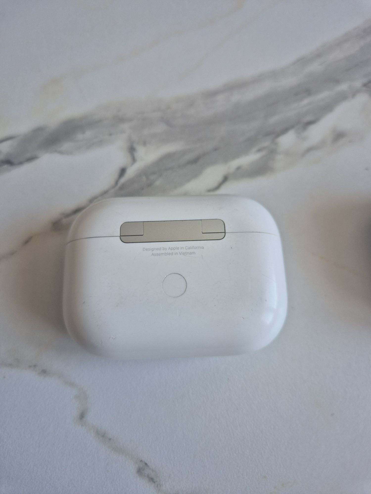 Airpods pro 1st generation оригинални