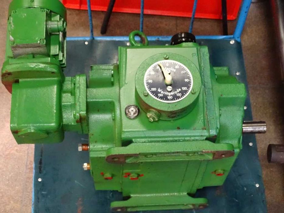 вариаторен редуктор ASUG 13APA 56-160x6x2x5.6-130x2 TGL129362