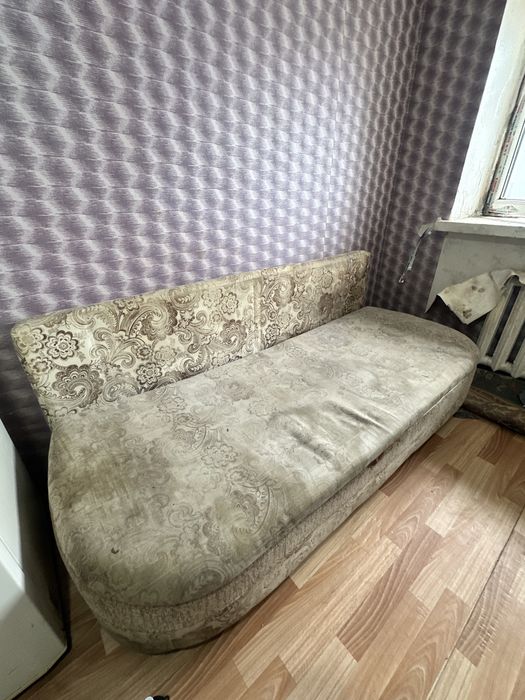 Отдам диван бесплатно в хорошем состоянии