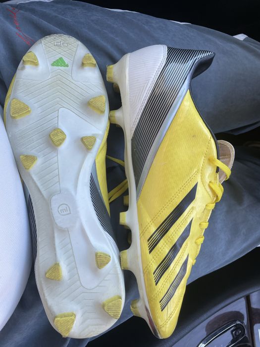 Бутонки adidas f10