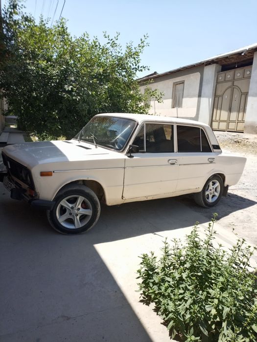 Vaz 2106  sotiladi