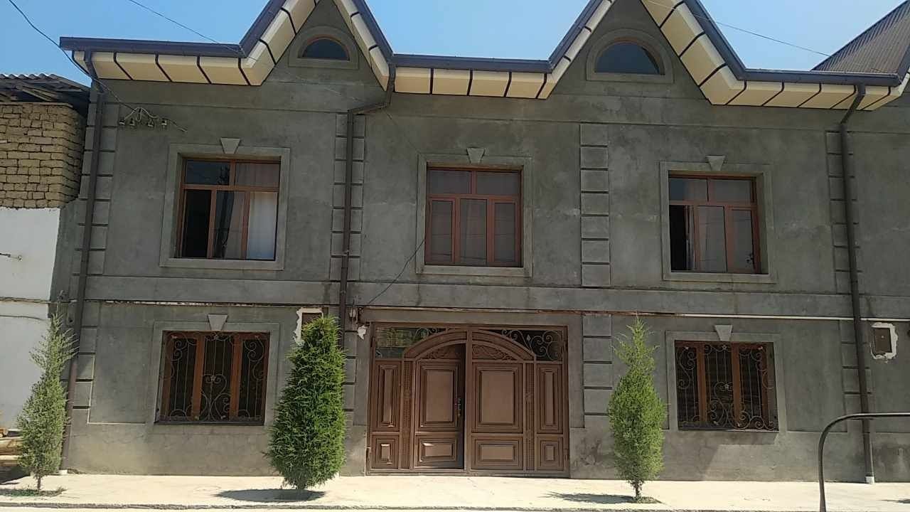 Uy keng shinam fayzli hovli
