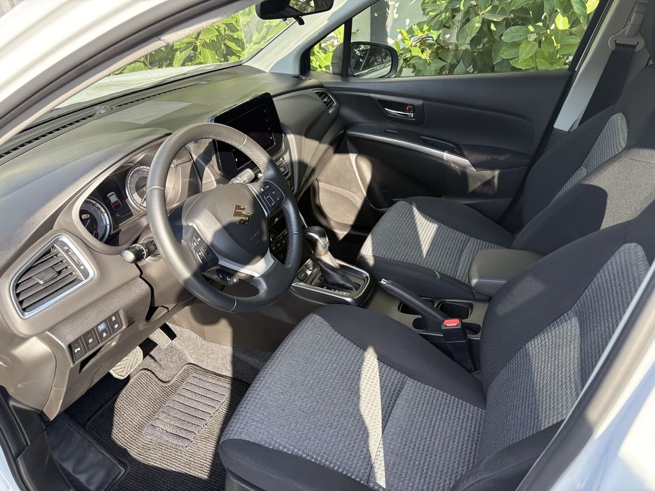 De vanzare Suzuki S-Cross Strong Hybrid 2024