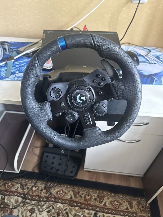 Продам руль Logitech G923 черный