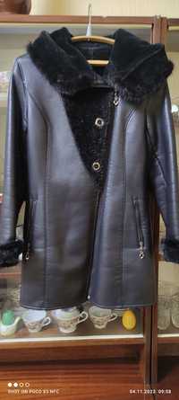 Куртка кожаная женская в идеальном состоянии 44,46 размер