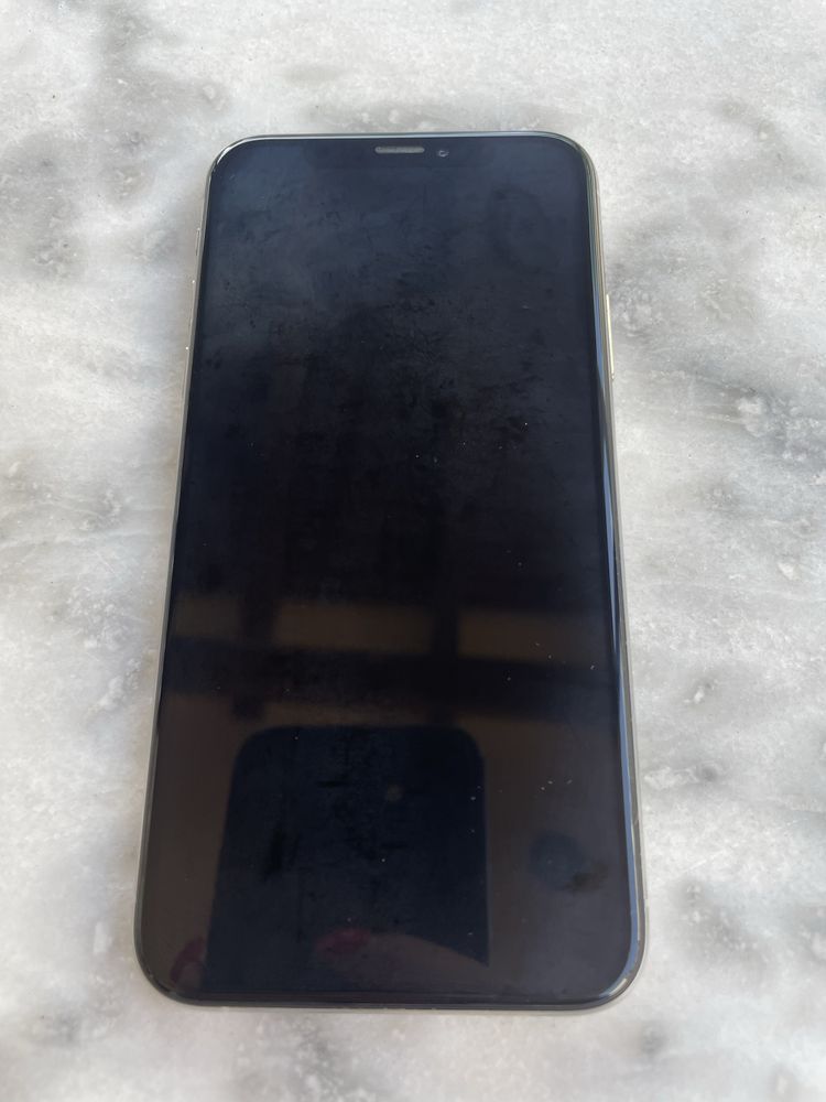 Iphone xs перфектно състояние !