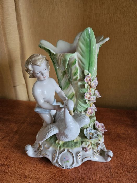 Италианска порцеланова ваза каподимонте