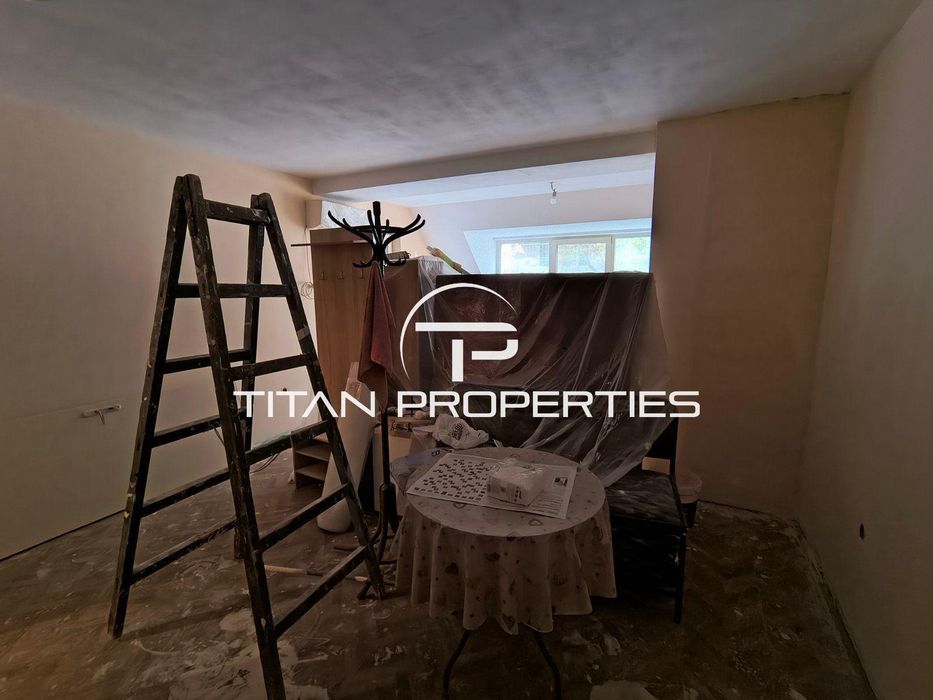 Двустаен апартамент в кв. Кючук Париж