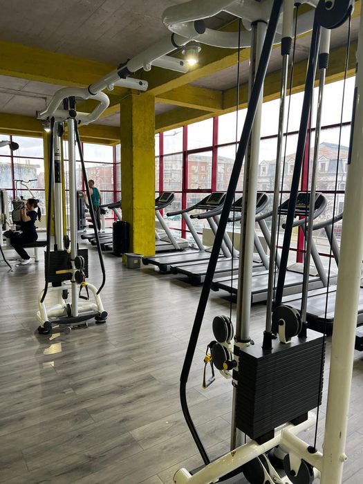 Închiriere , vânzare  spatii comerciale ultracentral 450, 750 mp