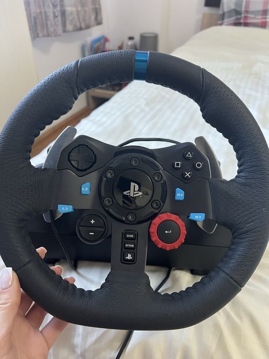 Volan cu pedale si schimbator logitech , g29