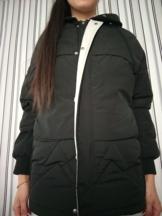 Продам демисизон куртку много не одевала,