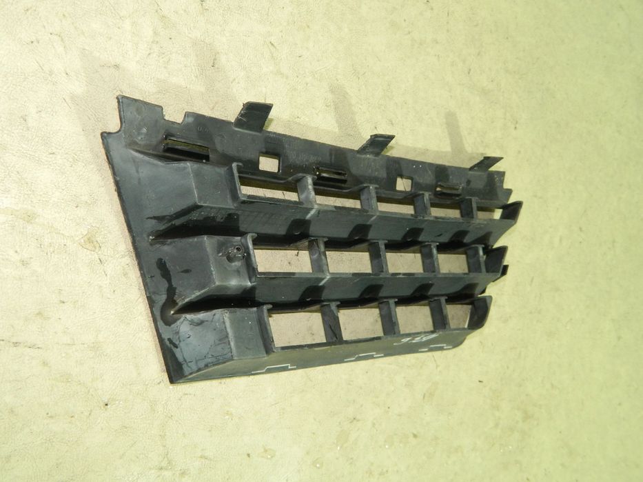 Grila radiator partea stanga, Renault Scenic, 2003, 2004, 2005, 2006,, 8200140329