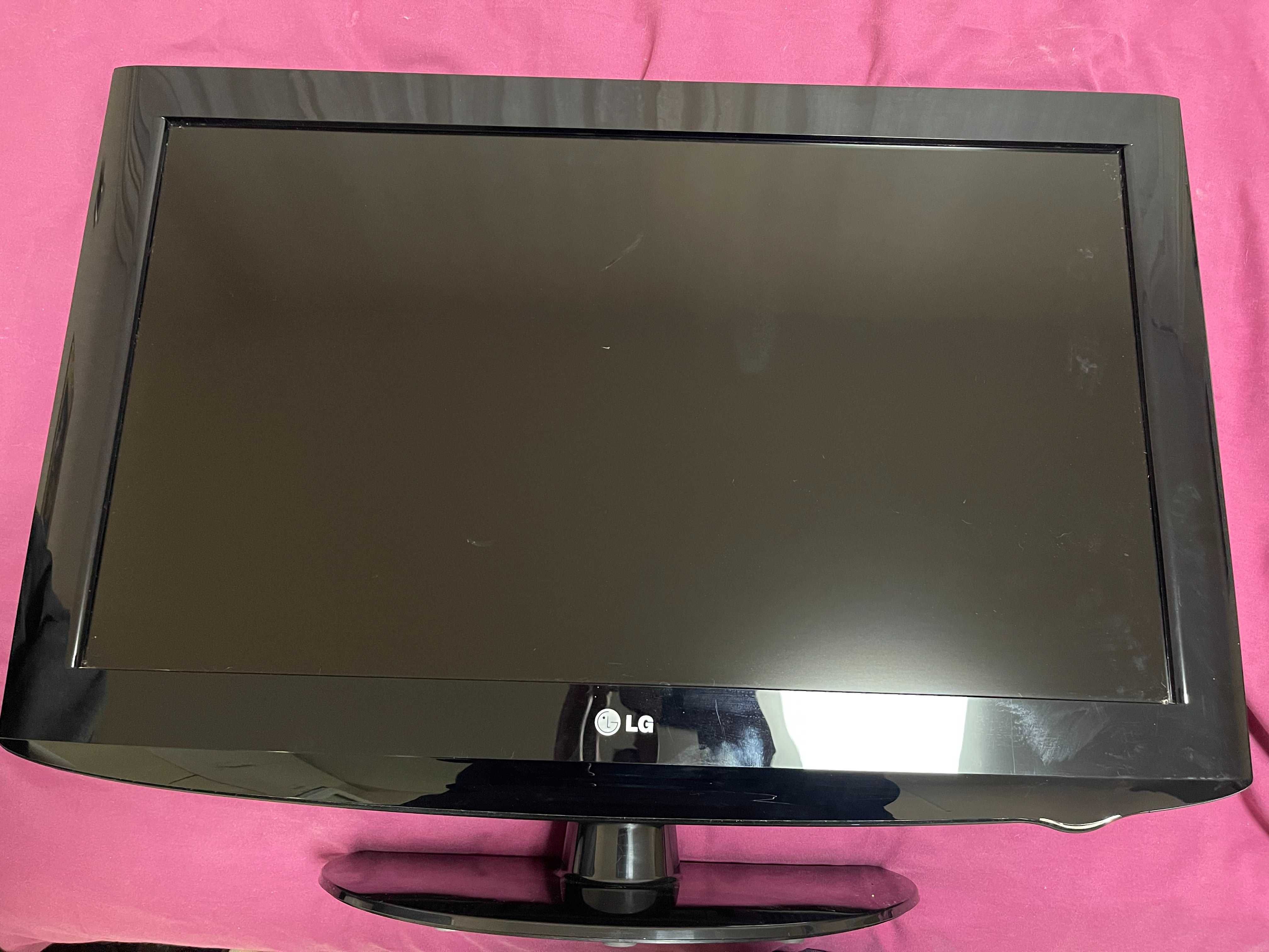 LG LCD Телевизор 26" - Добро състояние