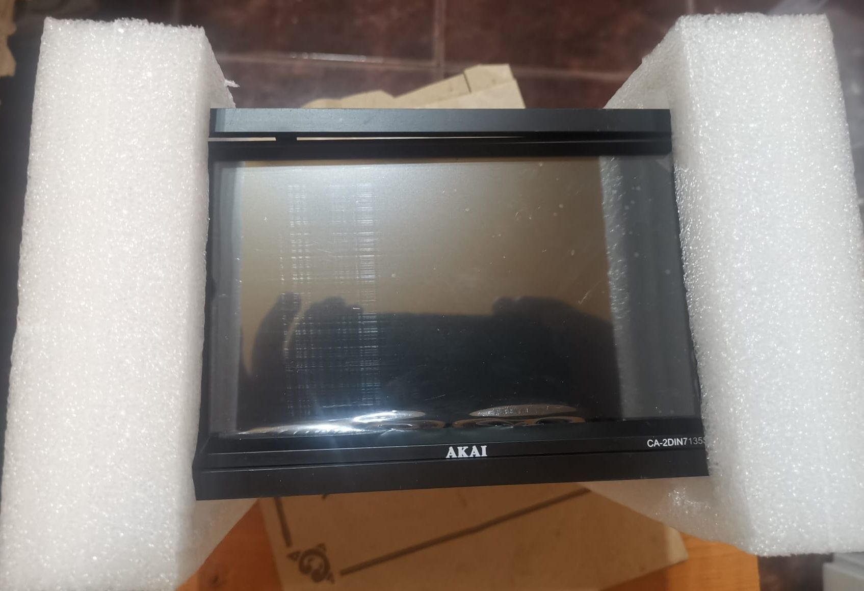 Player multimedia Auto Akai