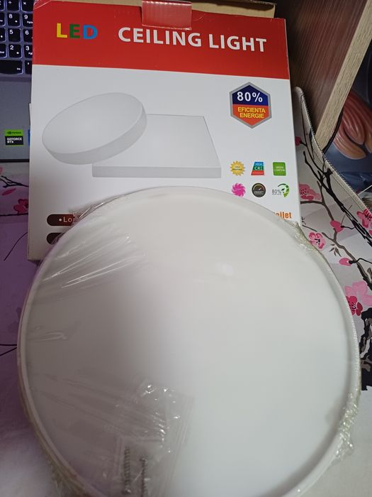 LED лампа новаяя