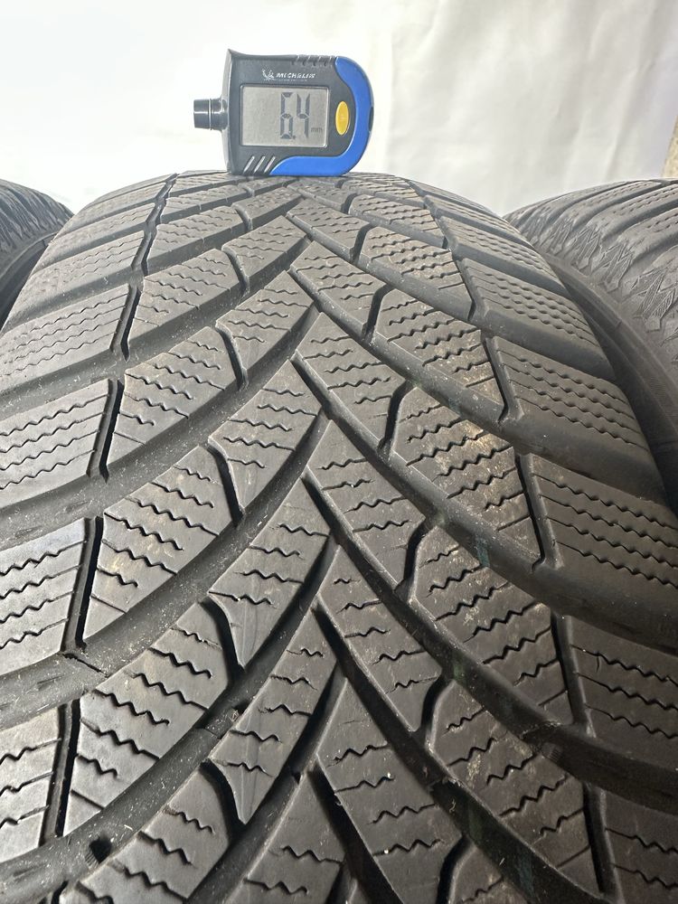 215/60/16 Semperit 4бр дот22