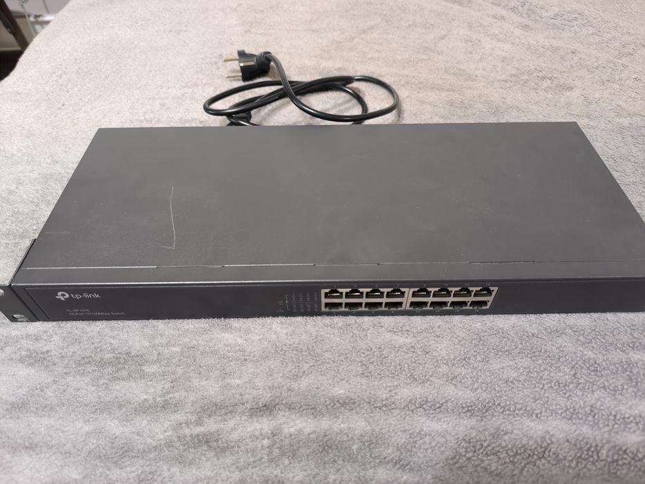 Vand switch 16 port