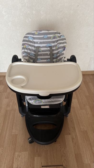 Продам детский стульчик Peg Perego