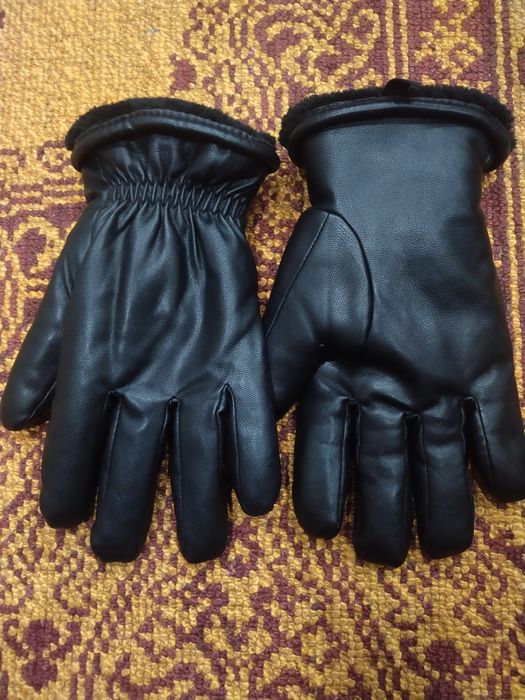 Продам мужские перчатки