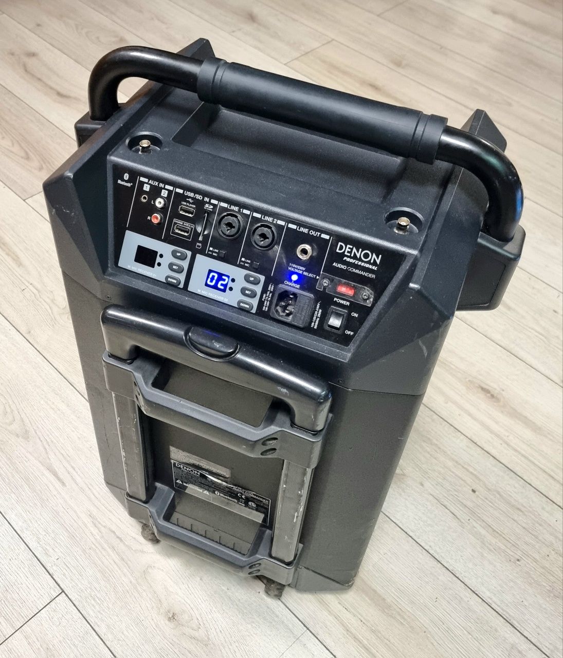Amanet F28: Boxa activa portabila Denon Audio Commander
